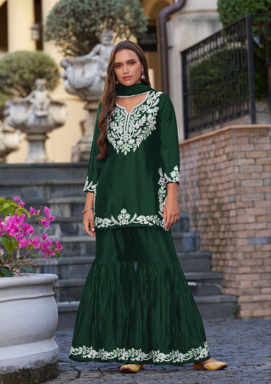 Green kurti in Hevy Chhinoon and Amrican Creap .
