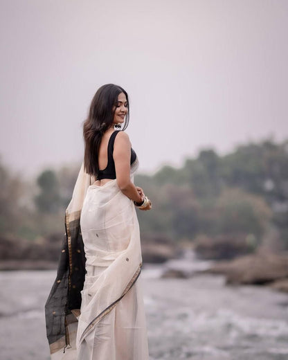 GOURGEOUS LOOK-LILEN COTTON SAREE