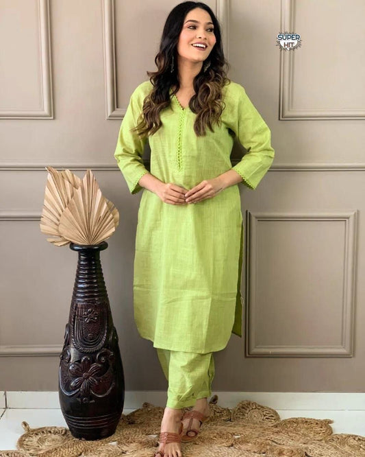 Wear Wardrobe With this Classy yet chic monochrome Kurti With Pant Pair