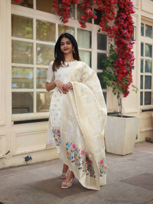 Women's Banarasi silk Floral Print kurti pant & Dupatta set