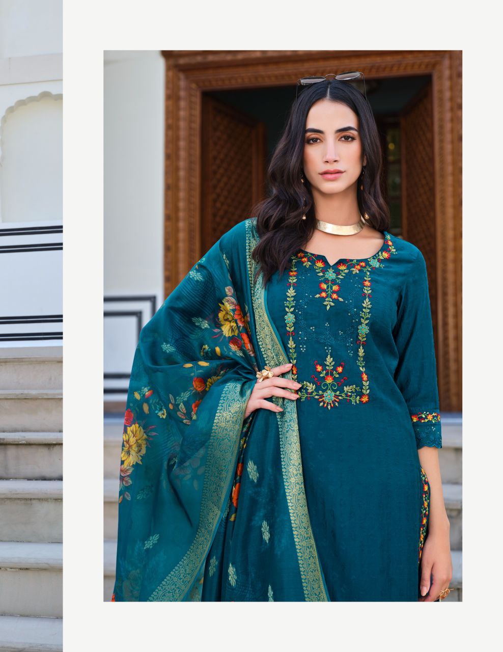 Green kurti in Embroidary Work And Jacquard Viscouse Silk