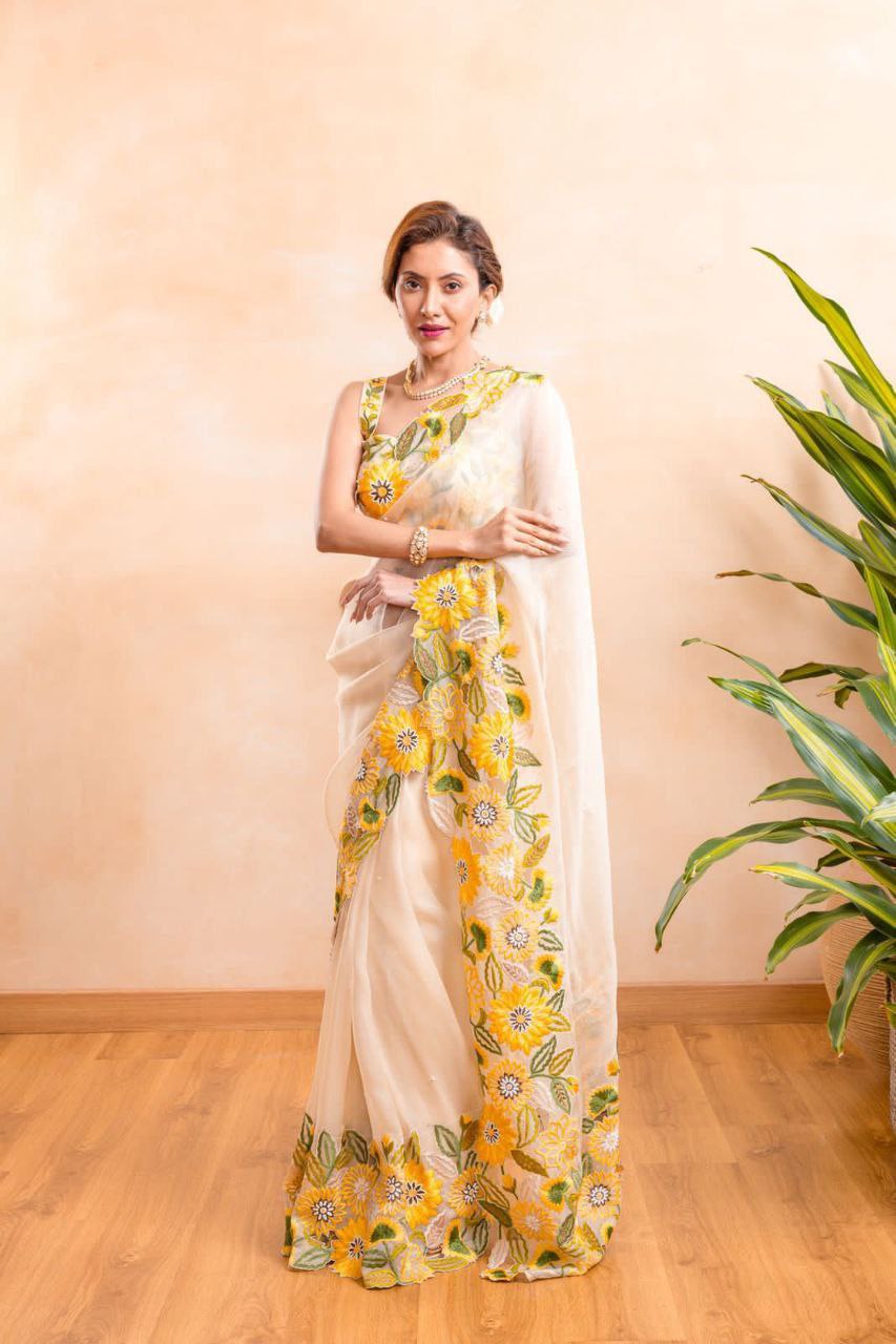 elegance beige -Khadi Organza With Beautiful Flowers Design