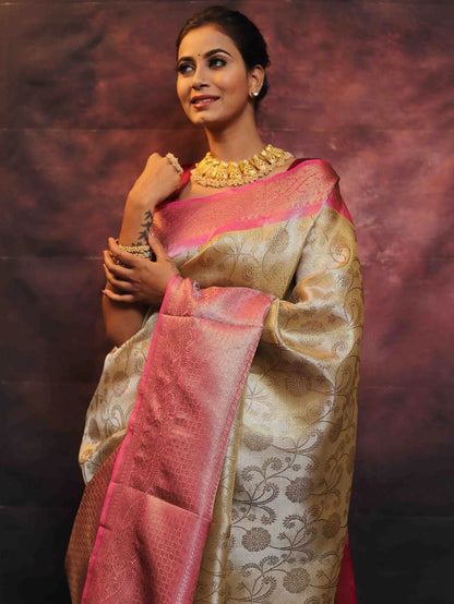 Breathable Organic Banarasi Sarees For Intimate And Big Fat Indian Weddings saree