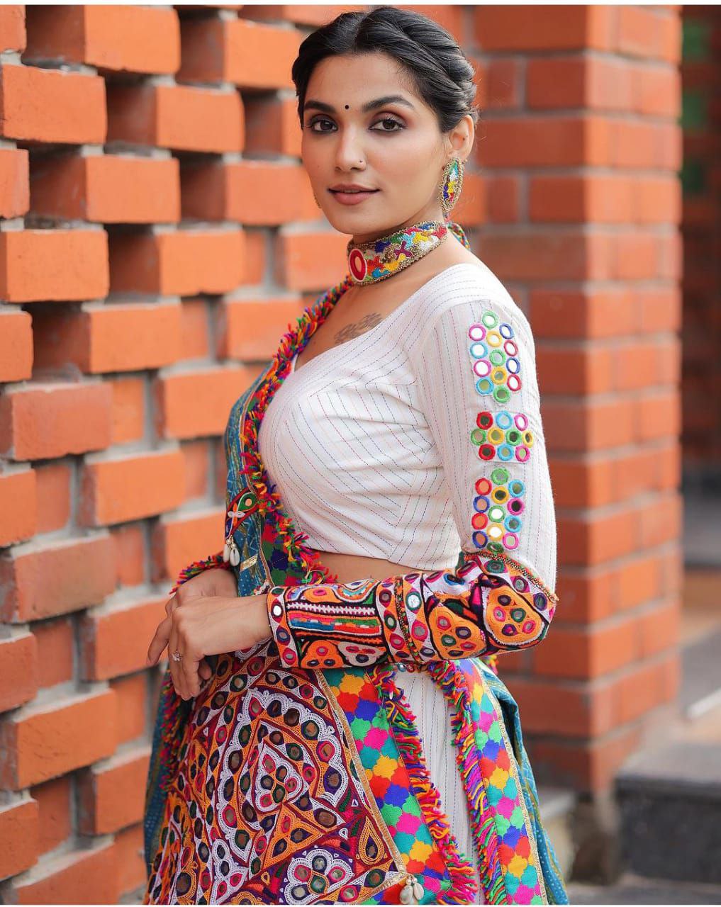 SPECIAL NAVRATRI COLLECTION LENGHA CHOLI WITH REAL MIRROR WORK
