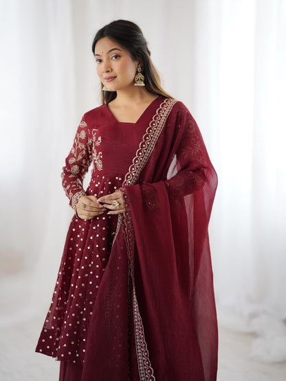 Majestic Purple Ethnic set - Mirror & thread work
