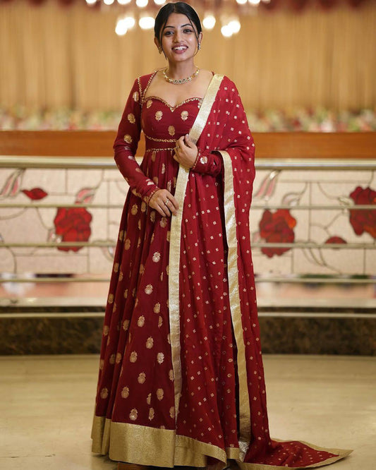 ENHANCE THE BEAUTY OF YOUR WARDROBE WITH THIS NEWLY LAUNCHED ANARKALI GOWN
