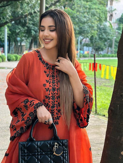 ENHANCE THE BEAUTY OF YOUR WARDROBE WITH THIS NEWLY LAUNCHED KURTI-PLAZZO SET