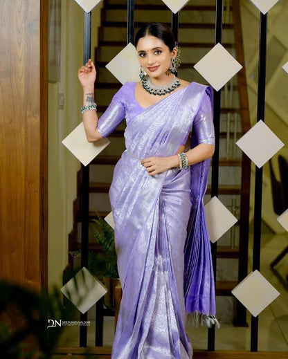 Lavender Pure Silk Banarasi Saree with Detailed Zari Borders and Woven Motifs