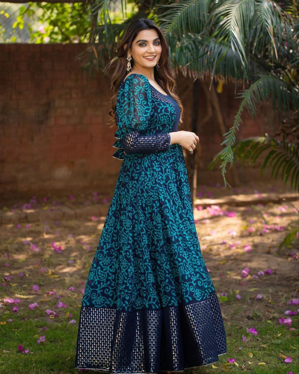 Blue Beauty Georgette With Digital printed simple fresh floral collection
