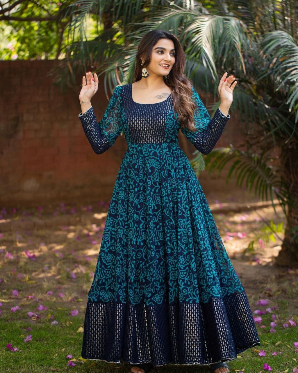 Blue Beauty Georgette With Digital printed simple fresh floral collection