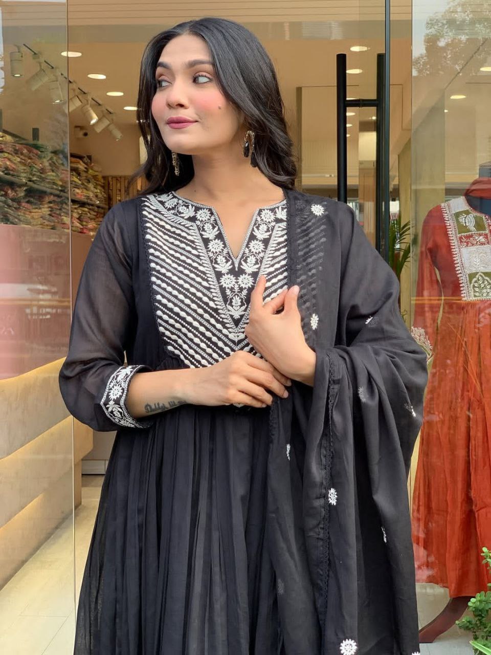 ROYAL BLACK FESTIVAL SPECIAL DHAMAKA DESIGNER COLLECTION