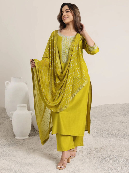 Green Yoke Design Silk Blend Straight Suit Set With Dupatta